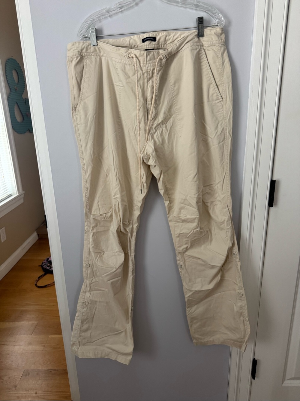 Women’s Roll-Up Drawstring Pants in Cream/Neutral Beige
